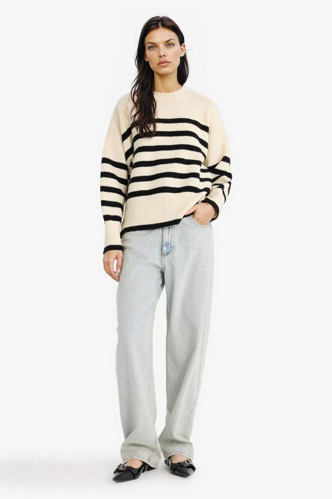 Kadın Beyaz Çizgili Örgü Triko Kazak - Görsel 2