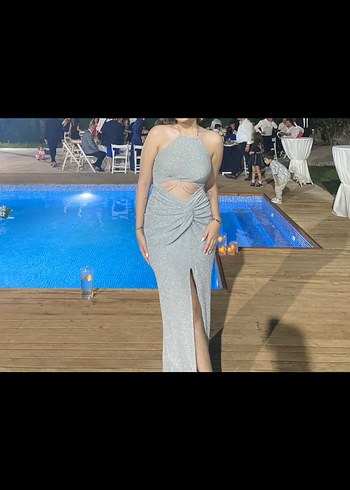 40 Beden gri Renk Özel gün elbisesi (mezuniyet,nişan)