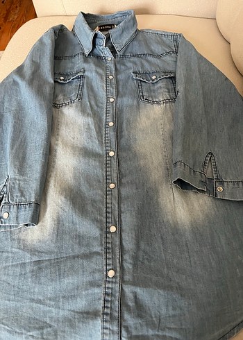 Düğmeli Kot Denim Gömlek - Görsel 3