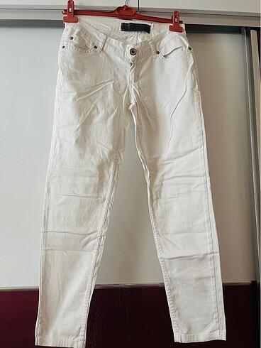 Beyaz Skinny Pantolon