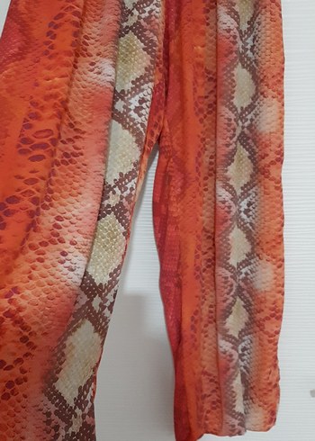 Yılan Desenli Uzun Pilili Kadın pantolon - Görsel 2