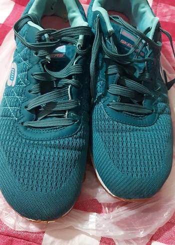 Skechers 40