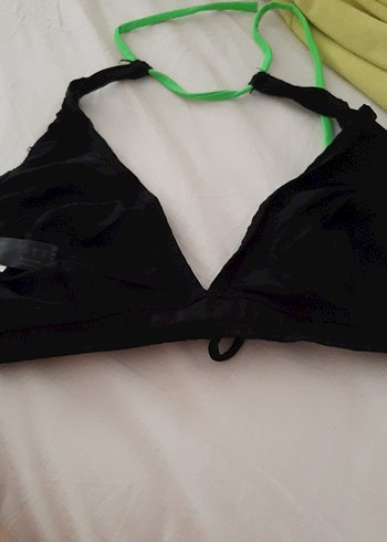 44 Beden Siyah kom bikini üst