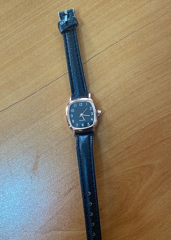 Klasik Siyah Kadın Kol Saati - Görsel 2