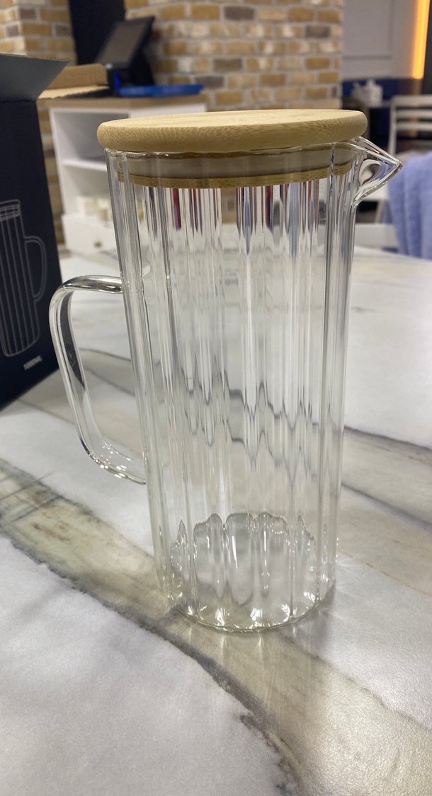 AYNI GÜN KARGO Bambu Kapaklı Şeffaf Cam Sürahi - Görsel 2