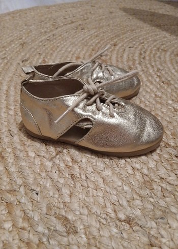 Zara Kız Bebek Altın Renk Deri Bağcıklı Babet - Görsel 2