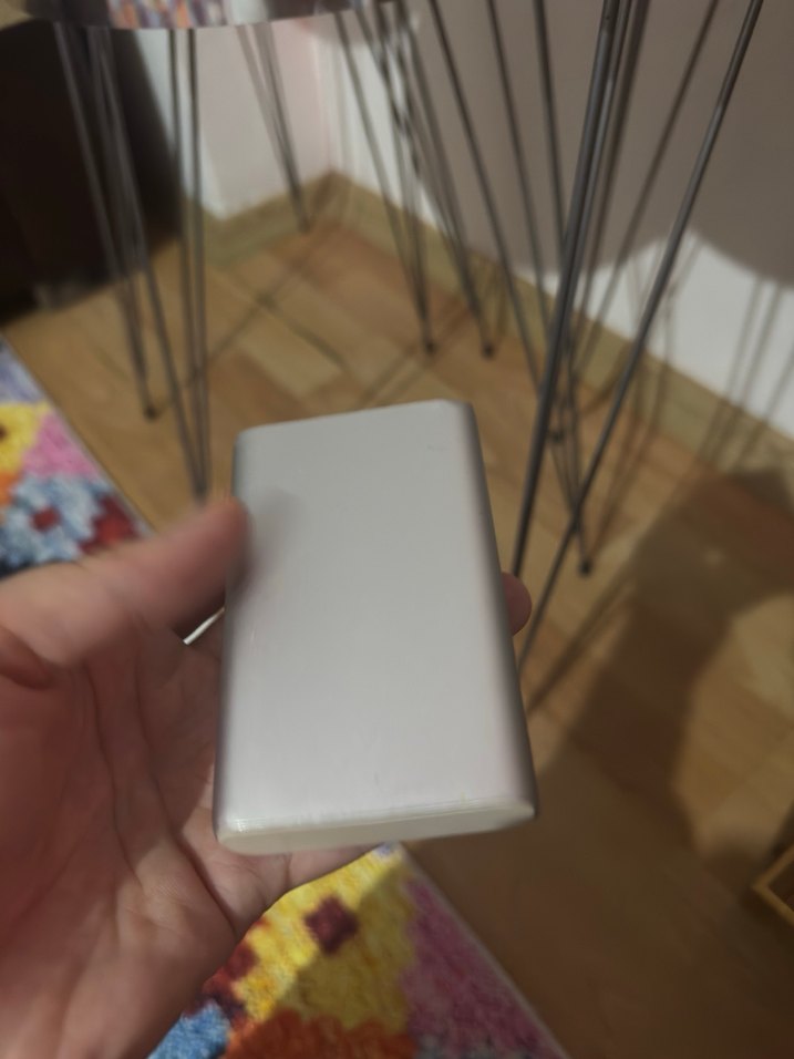 Gri Beyaz ASUS Power Bank - Görsel 3