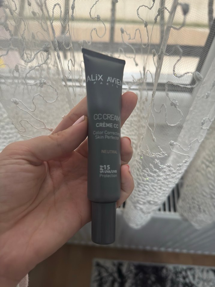 Alix Avien Gri CC Krem SPF15 - Görsel 2