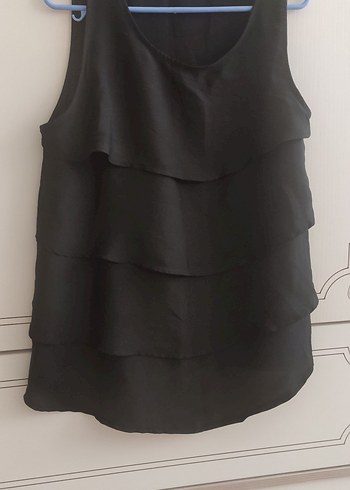 Siyah Kolsuz Fırfırlı Keten Bluz - Görsel 2