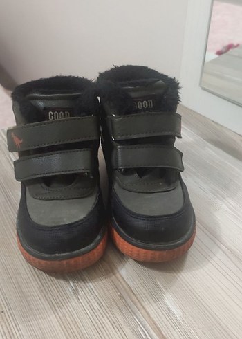 Erkek Çocuk  Bot - Görsel 3