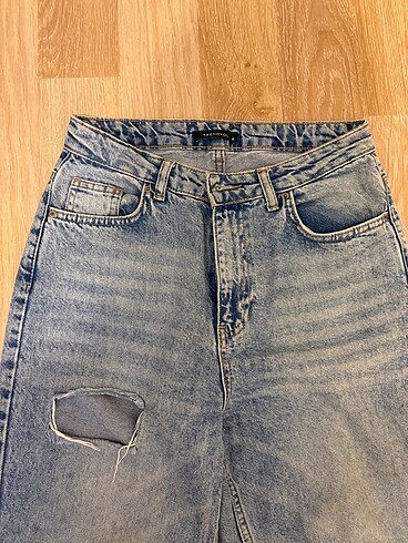 Wide leg jean