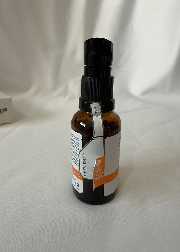 Aydınlatıcı ve Cilt Tonu Eşitleyici C Vitamini Cilt Serumu - Görsel 3