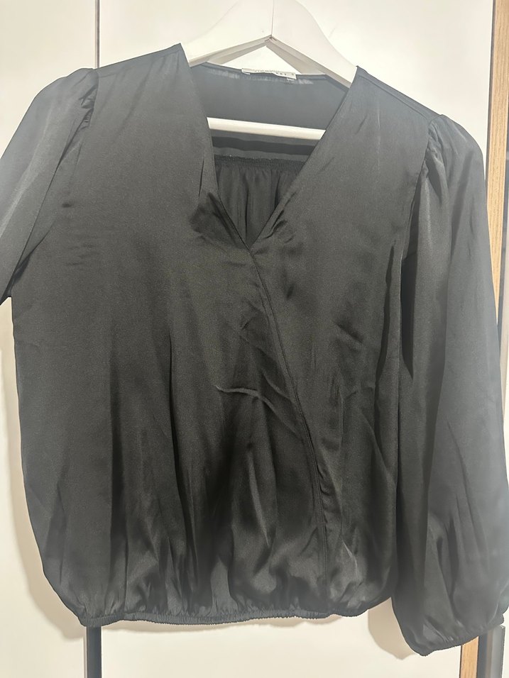 Siyah V Yaka Uzun Kollu Kadın Bluz - Görsel 2