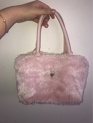 Pembe pelüş çanta