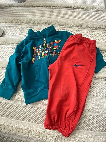 Nike eşofman takımı