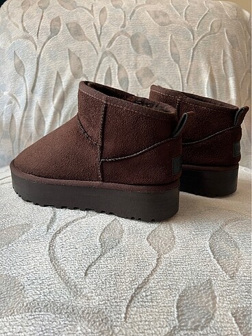 39 Beden UGG kısa bot