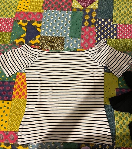 H&M H&M omuzları açık üst