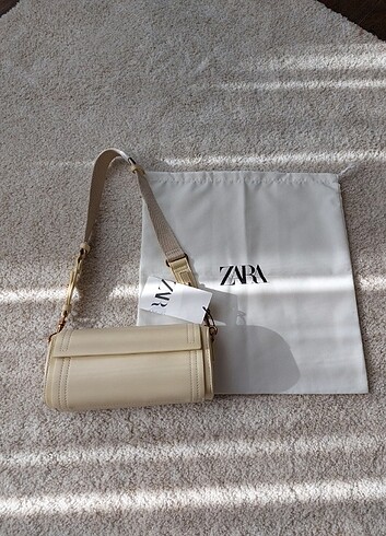 Zara Zara çapraz askılı çanta