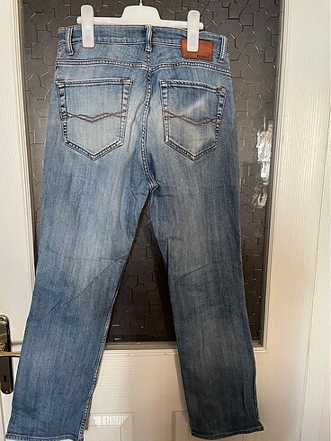 31 Beden Mavi jean