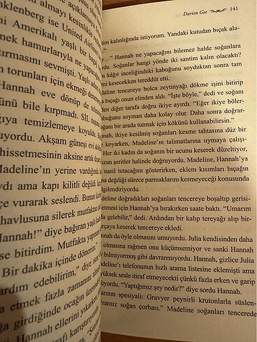 Beden Dostluk Ekmeği - Darien Gee