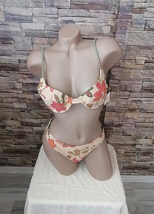 Diğer Bikini 