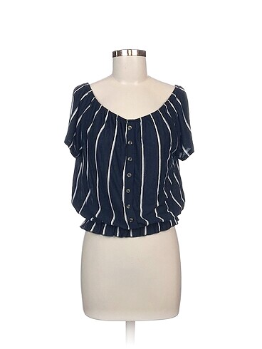 H&M Bluz %70 İndirimli.