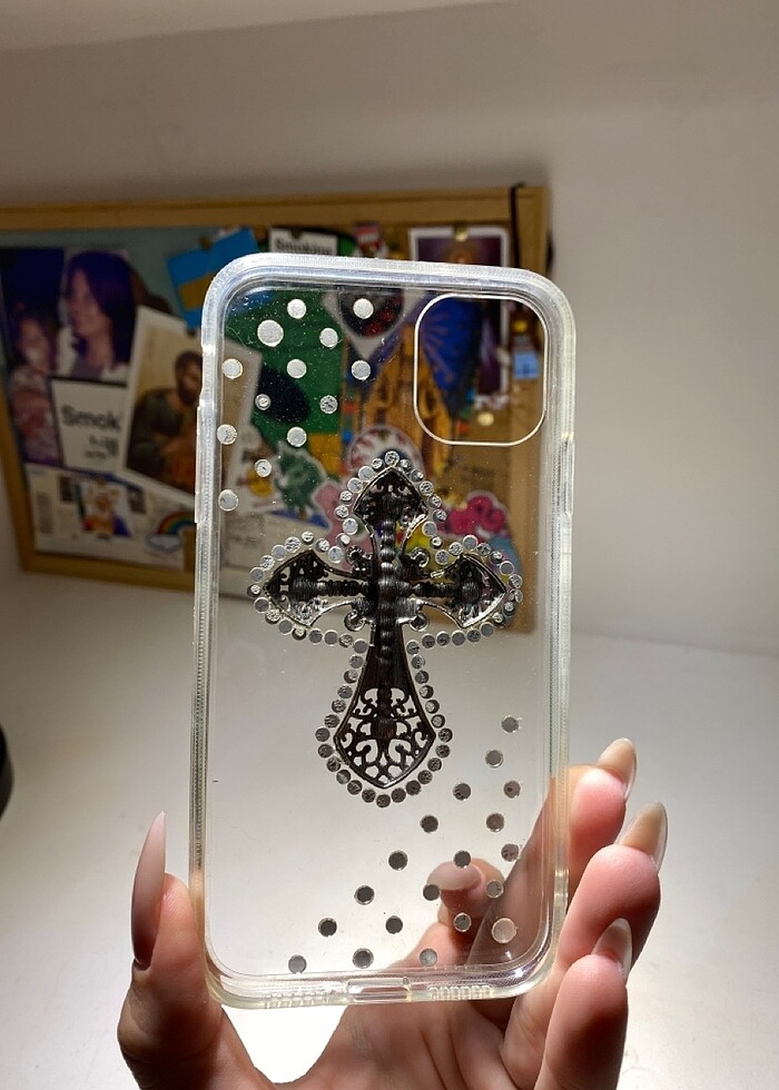 Bershka iphone 11 haç kılıf - Görsel 2