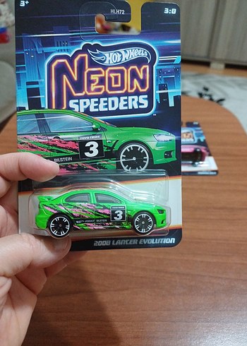 Renkli Neon Speeders Oyuncak Araba Seti - Görsel 6