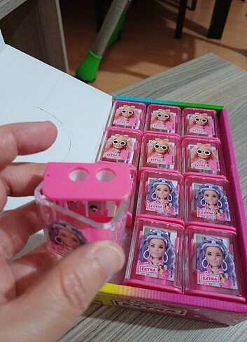 Barbie kalem açacağı 