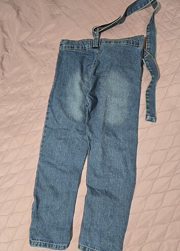 8 Yaş Beden Kot pantolon askılı 