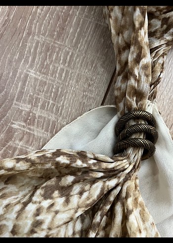 Yılan Desenli Midi Drapeli Kadın Elbise - Görsel 3