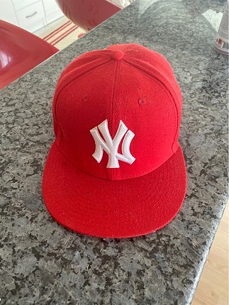 Kırmızı cap şapka