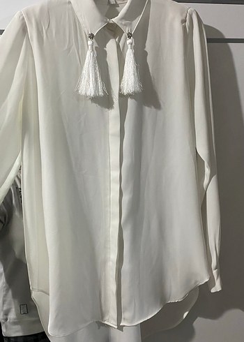 Püsküllü Beyaz Uzun Kollu Kadın Gömlek - Görsel 2