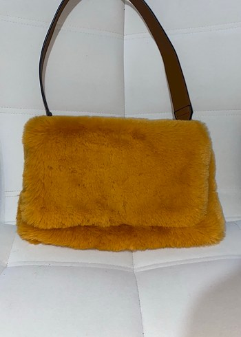 Sarı Kürklü Kadın Omuz Çantası - Görsel 2