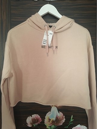 etiketli h&m crop sweatshirt