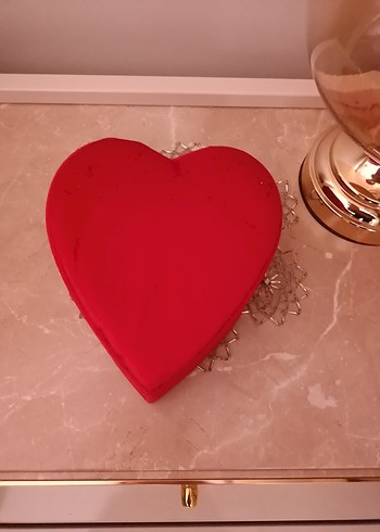 Kırmızı Kalp Şekilli hediyelik kutu - Görsel 2