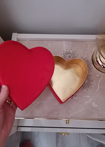 Kırmızı Kalp Şekilli hediyelik kutu - Görsel 3