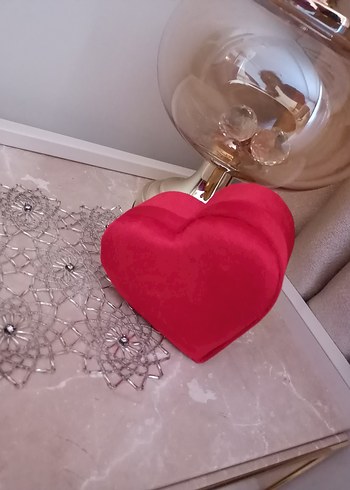 Altın renkli kalp şeklinde hediyelik kutu - Görsel 5