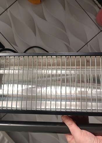 Siyah Elektrikli Isıtıcı - Görsel 2