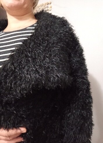 Zara Sıfır saçaklı hırka