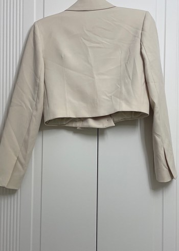 Düğmeli Bej Kısa Kadın Blazer Ceket - Görsel 3