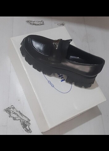 38 Beden siyah Renk Prada loafer ayakkabi(36-40)
