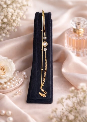 İnce Zincirli Altın Renkli Kadın Bileklik - Görsel 2