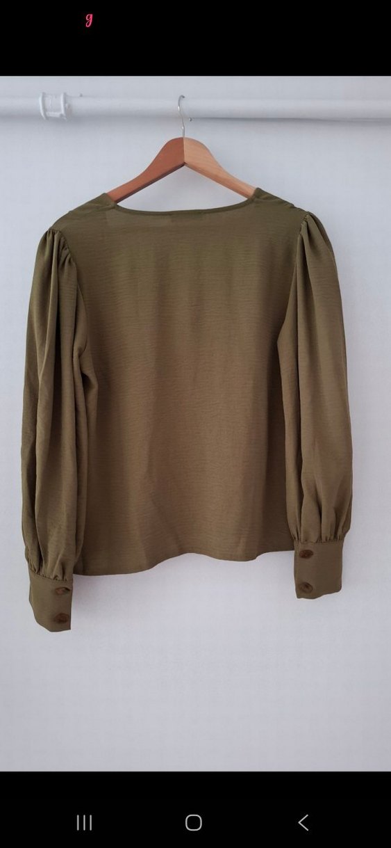 Düğmeli V Yaka Kadın  Gömlek - Görsel 2