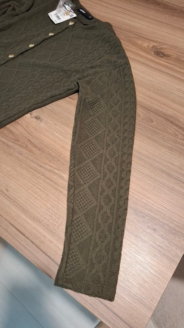 Gold kalp Düğme detaylıi Kahverengi Kadın Triko Bluz - Görsel 3