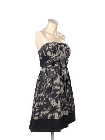 BCBG Maxazria BCBG Maxazria Kısa Elbise %70 İndirimli.