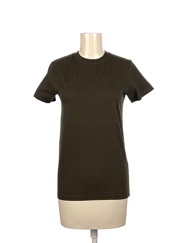 Diğer T-shirt %70 İndirimli.