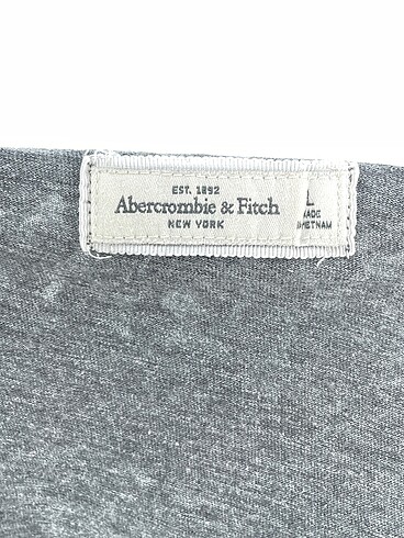 m Beden gri Renk Abercrombie & Fitch T-shirt %70 İndirimli.