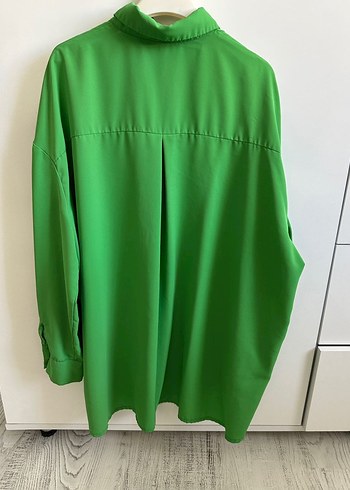 Yeşil Düğmeli Uzun Kollu Salaş Gömlek - Görsel 2