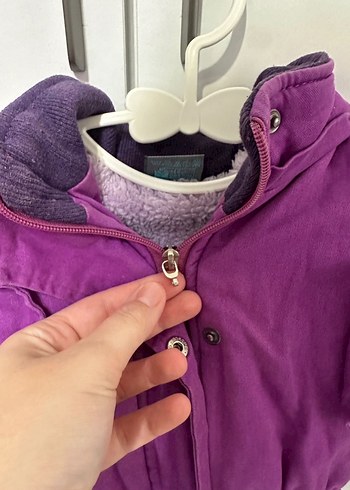 Kız Çocuk Mor Kürklü Kapüşonlu Mont - Görsel 2